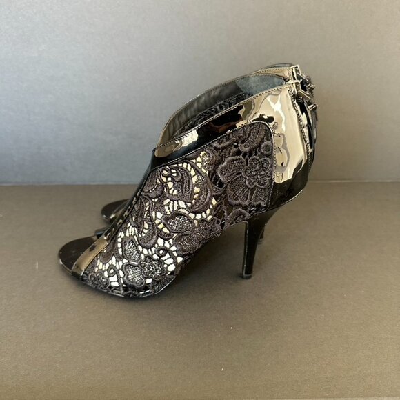 Givenchy Patent Embroidered Peep Toe Ankle Booties Heels Size 37.5 - Picture 5 of 15